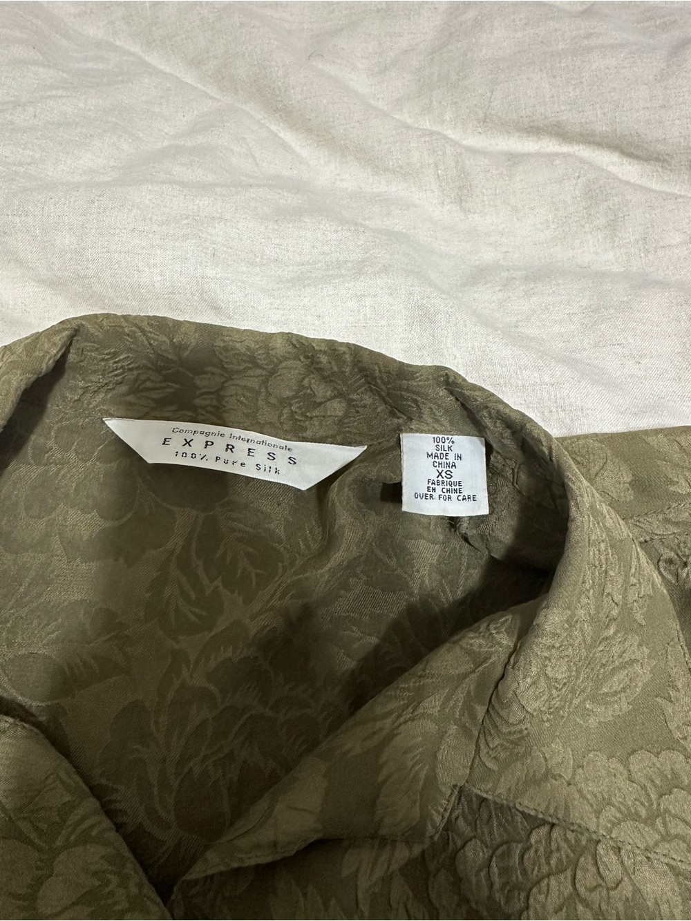 Floral button down - Picture 3 of 4